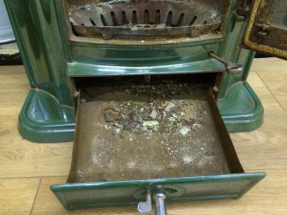 J DAY 10019 ESSE JEUNESSE NO. 3 VINTAGE DECORATIVE STOVE IN GREEN ENAMEL - Image 5