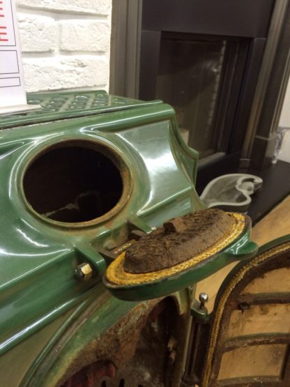 J DAY 10019 ESSE JEUNESSE NO. 3 VINTAGE DECORATIVE STOVE IN GREEN ENAMEL - Image 7